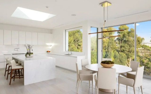 Contemporary Villa