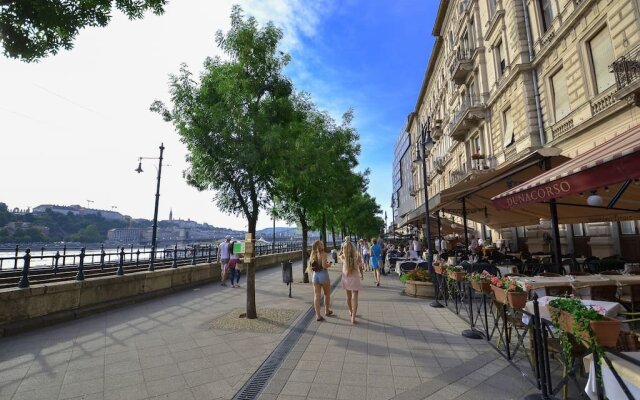 Vigadó Square Panorama Apartment