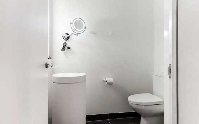 Roomerang at Elm 22