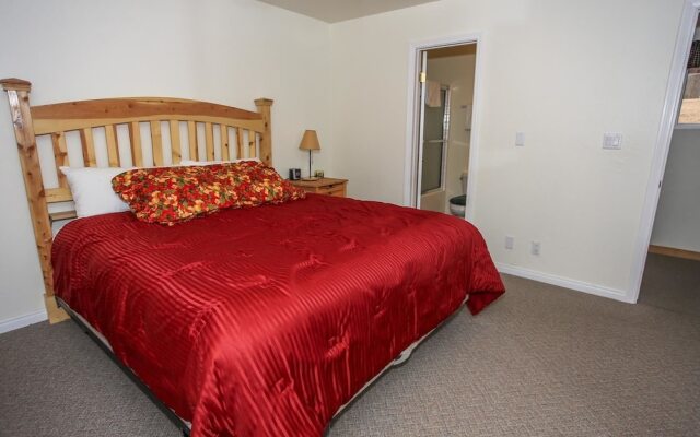 1693 - Moonridge Getaway