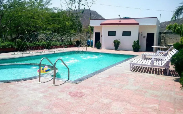 Gulmohar Sariska Resort