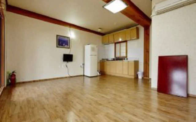 Mokpo Island Hanok Guesthouse