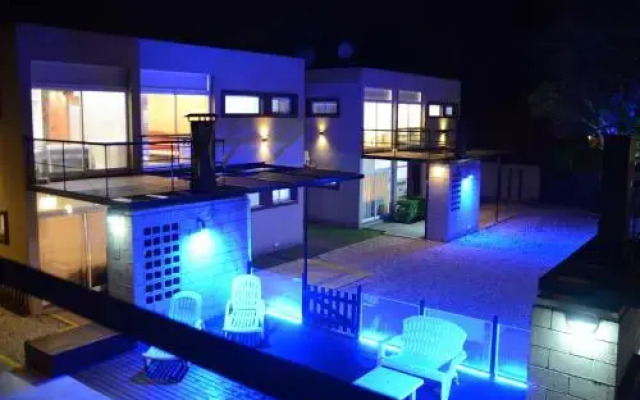 Laguna Park Duplex & Suites