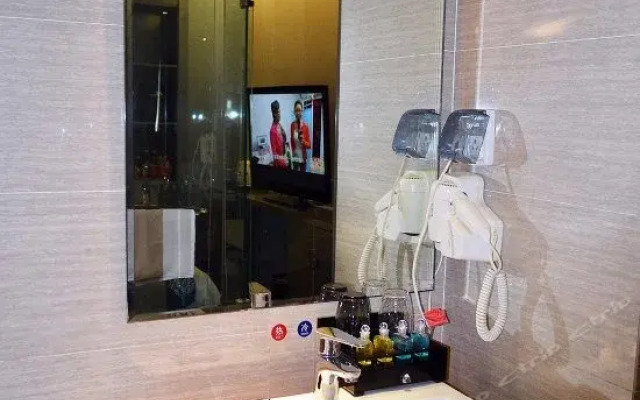 Zhengzhou Zijun Fashion Hotel