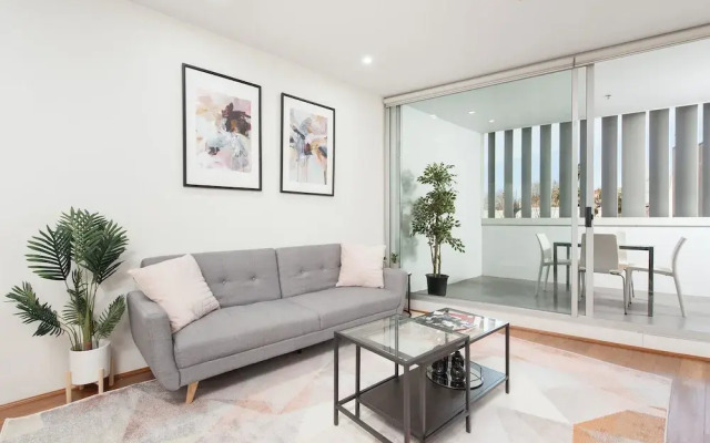 TT404 Spacious Studio Darlinghurst