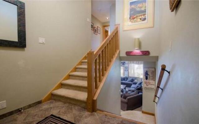 West Condominiums - W3401