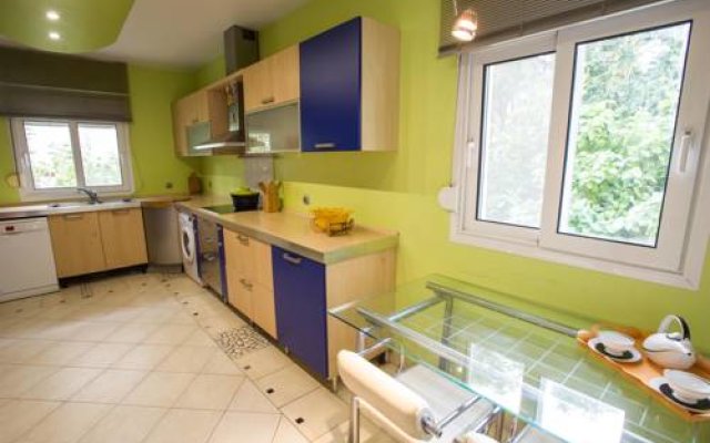Spacious Apartment in the city of Rodos