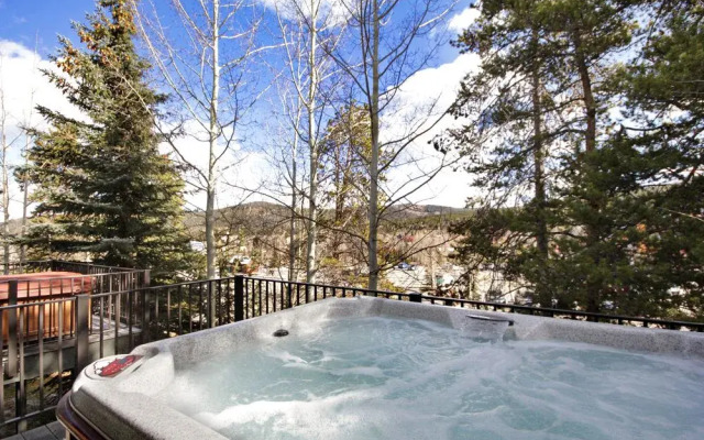 ResortQuest One Breckenridge Place