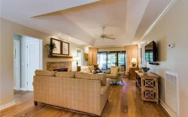 Inlet Cove 41 by RedAwning