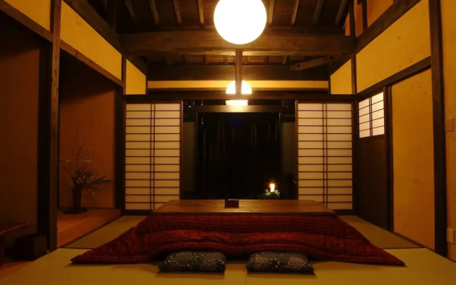 Hanarenoyado Waraku