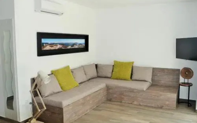 HD Beach House I