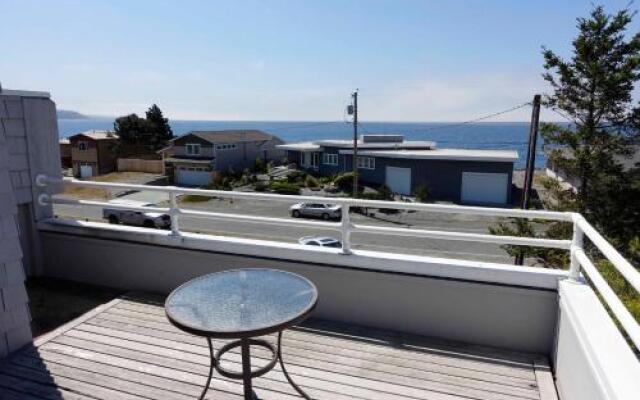 Beach Look Out Retreat