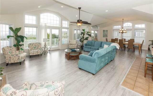 Coastal View VIII - 8 Br Home