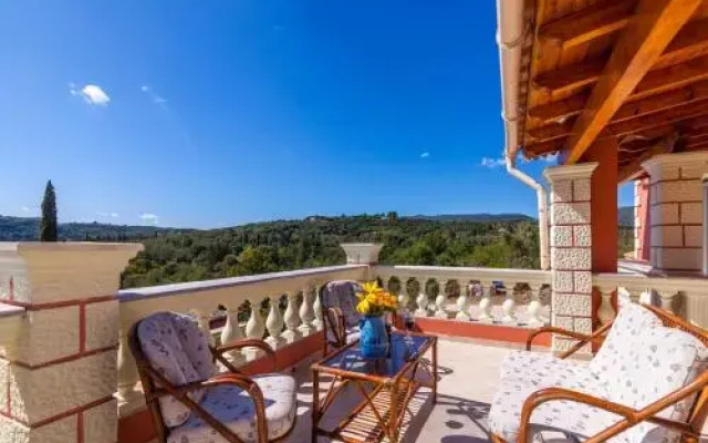 Villa Mirela