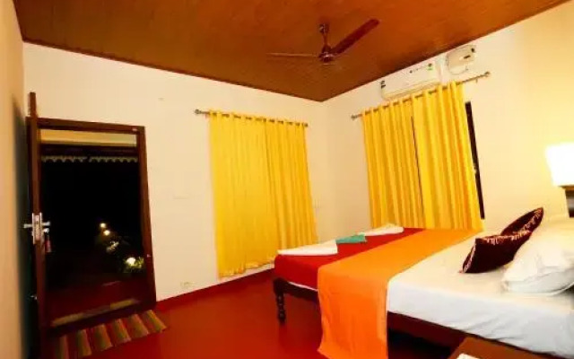 Marari Charlys Homestay