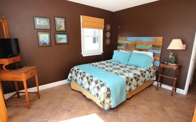Shoebie's Hangout 4221 - 5 Br Home