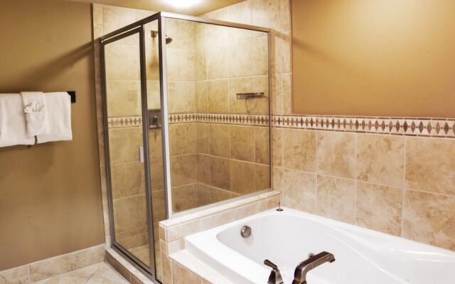 No Regrets - LOM416 - 1 Br Apts