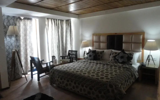 Swiss Wood Hotel