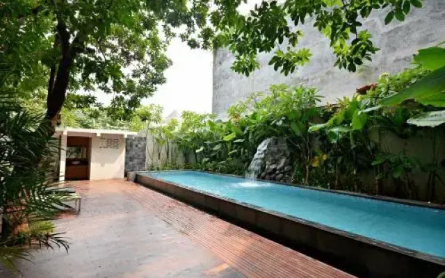 ZEN Rooms Kemang Pejaten