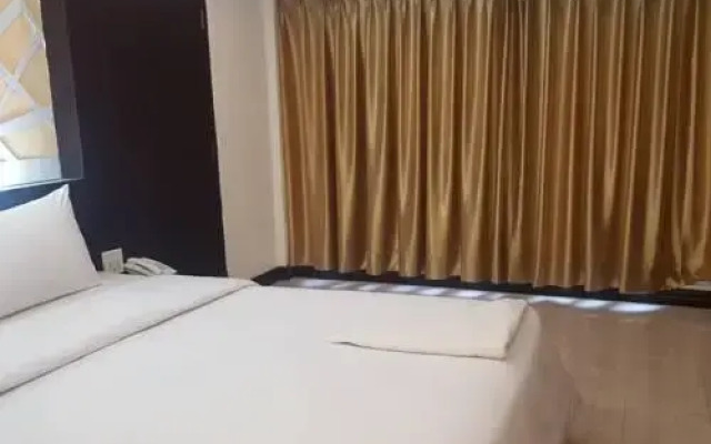 Sene Souk Hotel