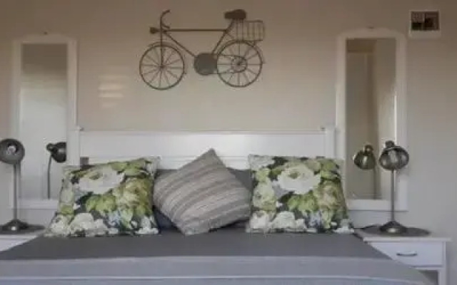 Klein Eikeboom Cottages