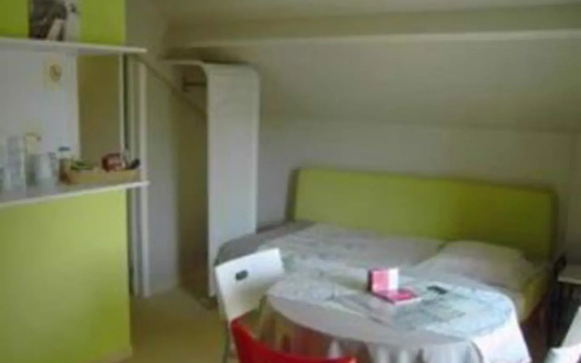 B&B Roseland