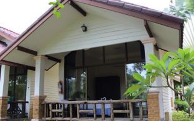 Nang Nual Beach Resort