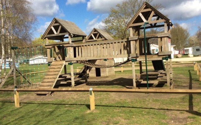 Tattershall Lakes Country Park