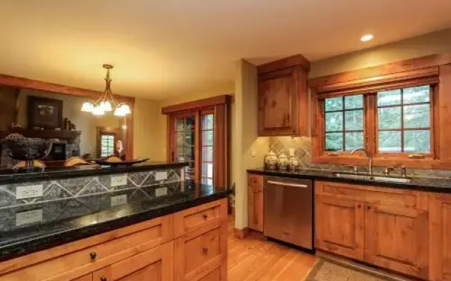 Discovery Chalet 164