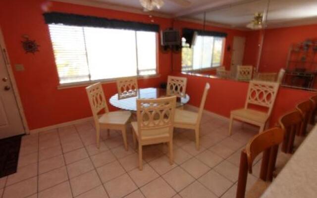 Blue Surf 14b 2 Bedroom Townhouse by RedAwning