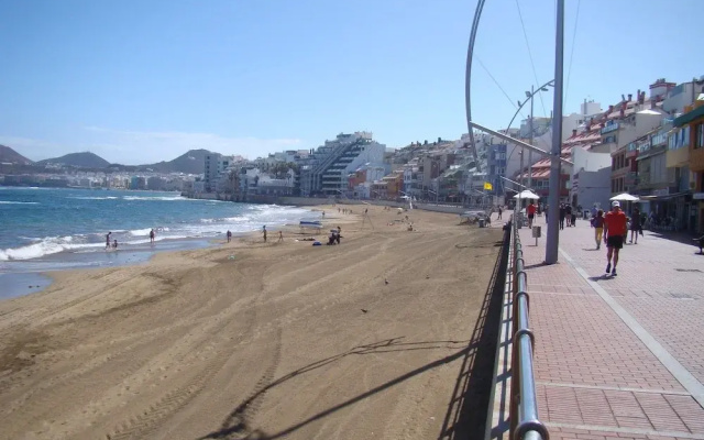 Beachfront Open Terrace By Living Las Canteras