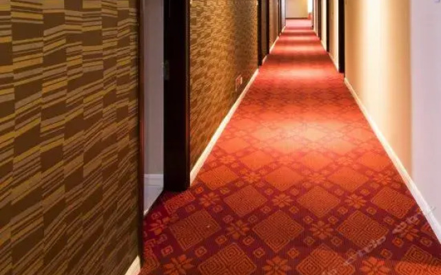 Yiju Hotel (Foshan Lecong Furniture Center)