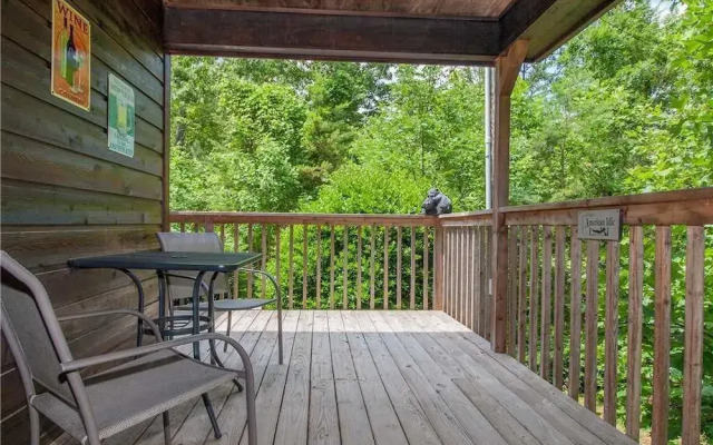 Secluded Sunset - One Bedroom Cabin