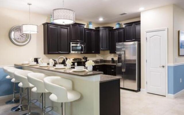 Champions Gate Eight Bedroom Villa Cg022