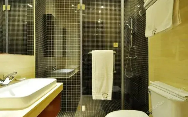 Linyi Hongcui Garden Hotel