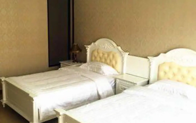 Longxing Holiday Hotel