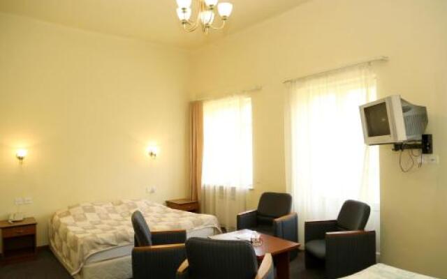 Blue Sevan Hotel