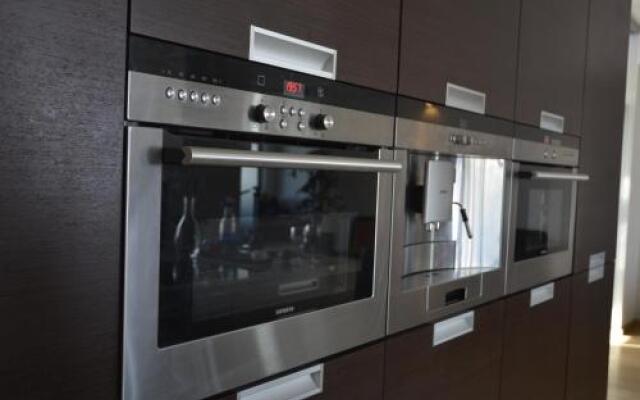 Turnau - Angel Plaza