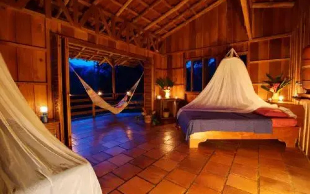 Selva Bananito Lodge