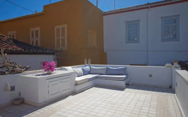 Beautiful Traditional House in Hydra