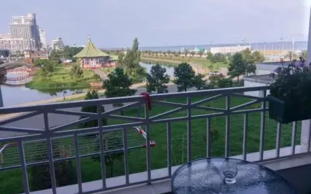 Watching The Sea Apartment