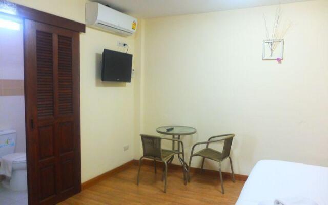 Pattaya Hill Room for Rent