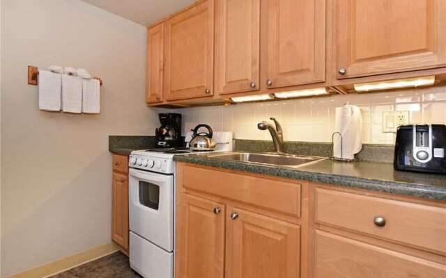 Royal Kahana 617 by RedAwning