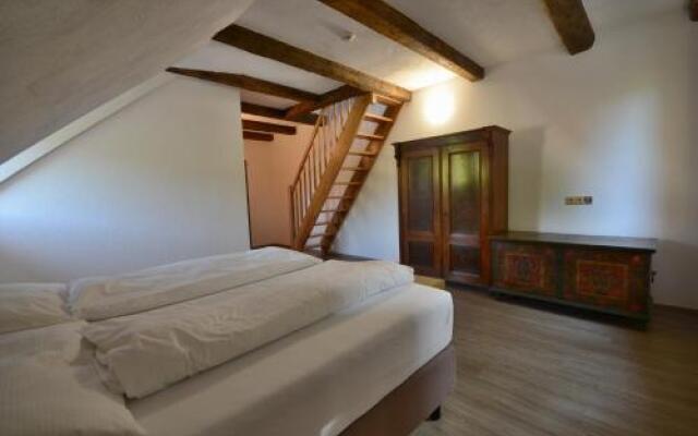 Zamecka Fortovna / Forester House