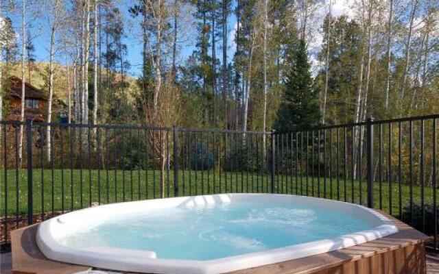 Scandinavian Lodge - 104