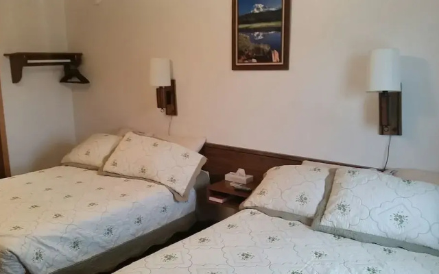 Tipperary Motel & Lodge