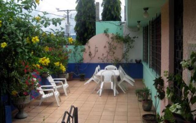 Hostal Cumbres Del Volcan Escalon in San Salvador, El Salvador from 118$, photos, reviews - zenhotels.com