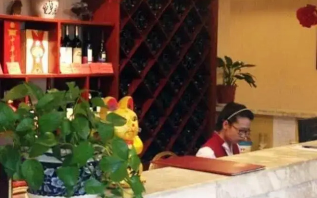 Shenjianlou Hotel