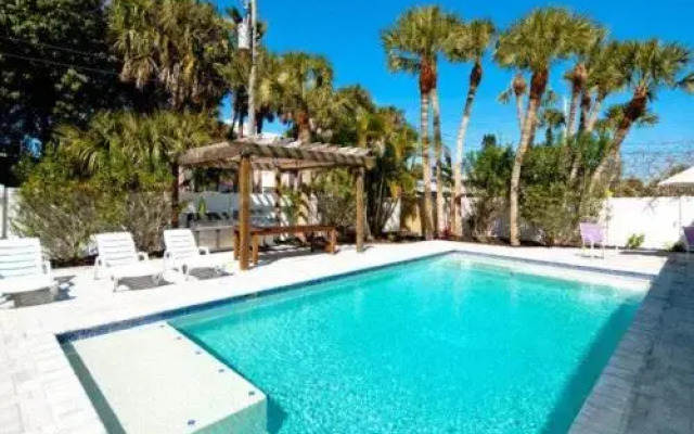 Sugar Plum Hideaway