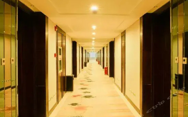 Zhongrui Hotel (Wenzhou Longwan Airport)